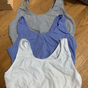 set of 3 sports bras